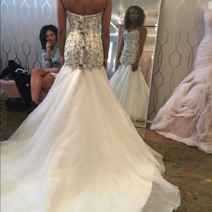 Never worn wedding dress